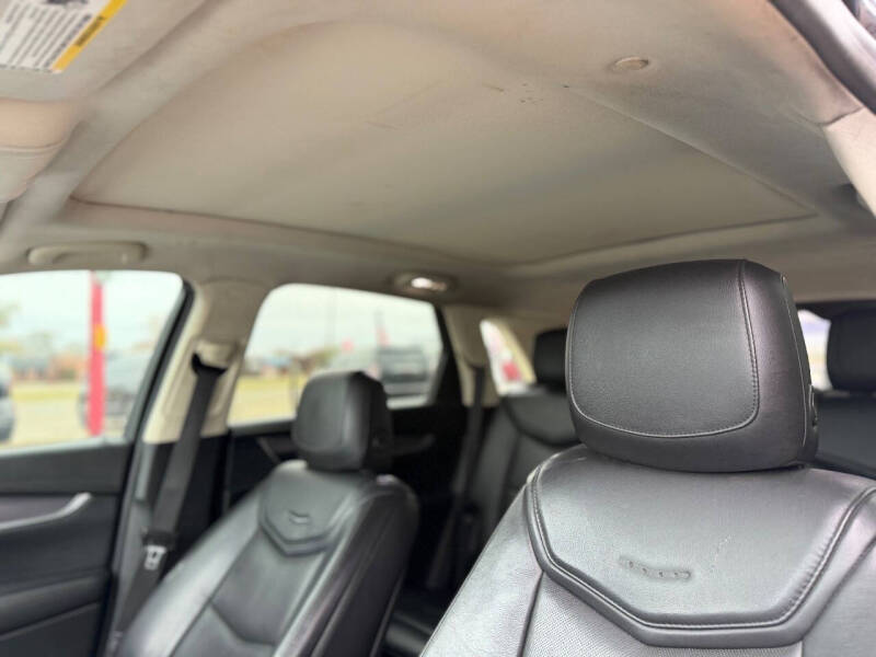 2017 Cadillac XT5 Luxury