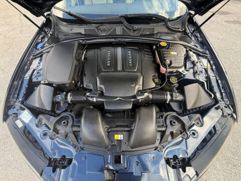 2012 Jaguar XF Portfolio