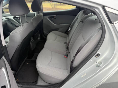 2014 Hyundai Elantra SE