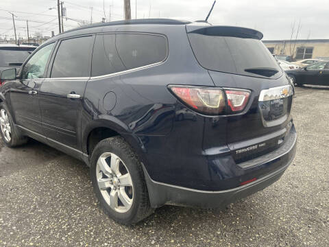 2017 Chevrolet Traverse LT