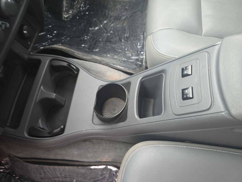 2006 Dodge Dakota 41