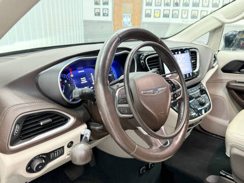 2021 Chrysler Pacifica Touring L