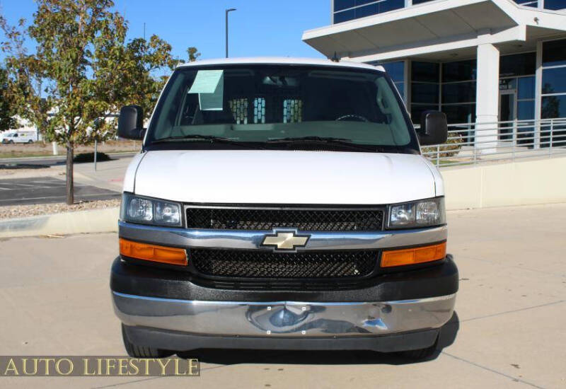 2023 Chevrolet Express 2500