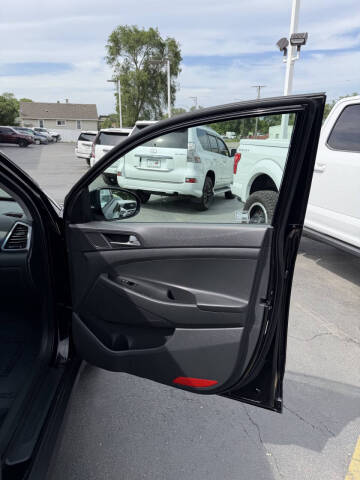 2016 Hyundai Tucson SE