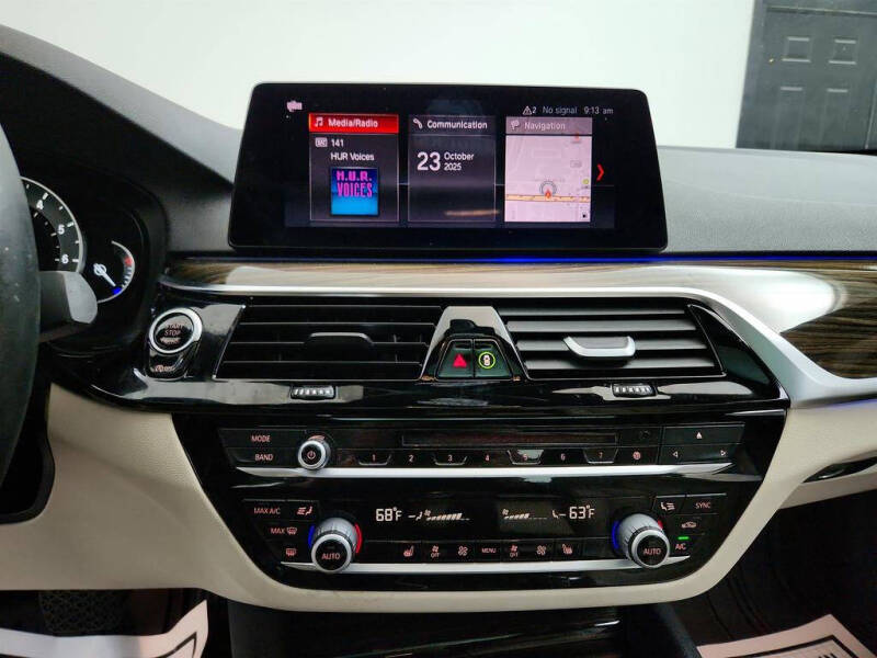 2019 BMW 5 Series 530i