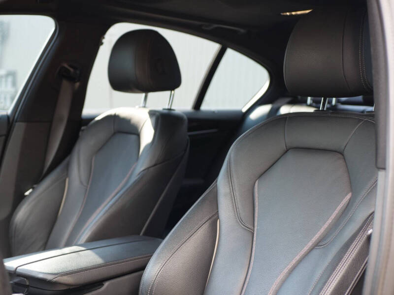 2019 BMW 5 Series 540i