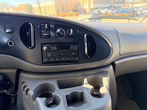 2001 Ford E-Series