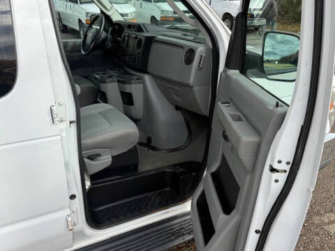 2009 Ford E-Series E-350 SD XL