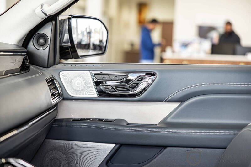 2020 Lincoln Navigator Black Label