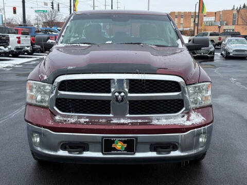 2017 RAM 1500 SLT