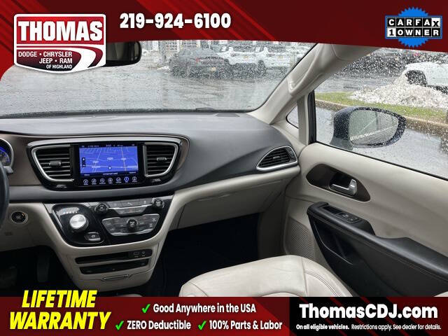 2017 Chrysler Pacifica Touring-L Plus