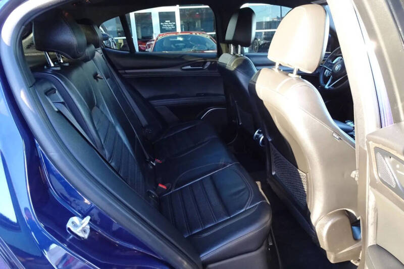 2018 Alfa Romeo Stelvio Ti Sport