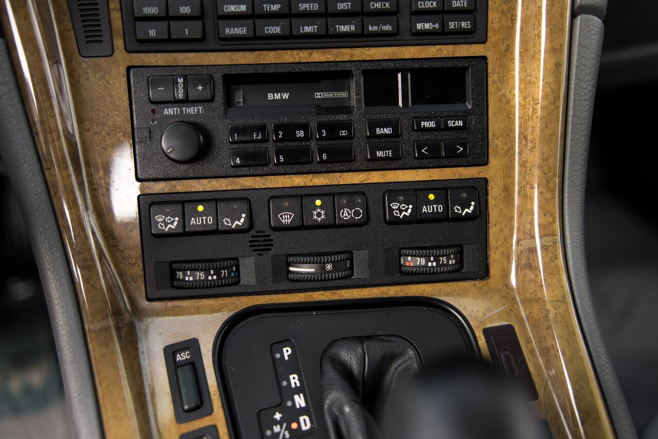1997 BMW 8 Series 22