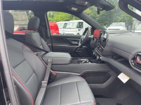 2025 Chevrolet Silverado EV RST