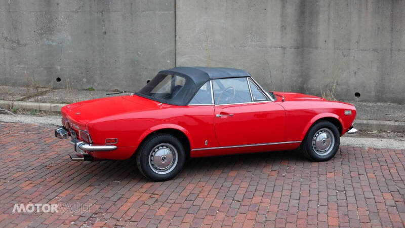 1973 FIAT 124 Spider