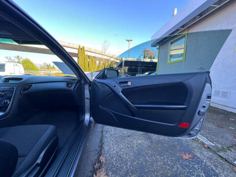 2012 Hyundai Genesis Coupe