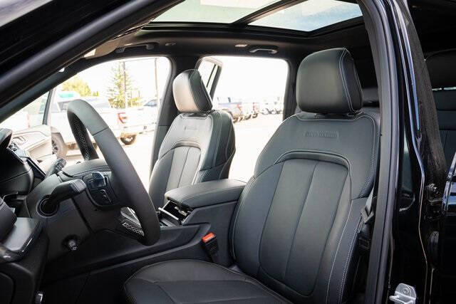 2025 Jeep Grand Cherokee Overland