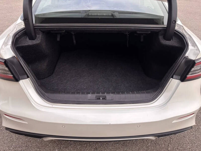 2023 Nissan Maxima 3.5 SV