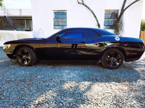 2017 Dodge Challenger SXT