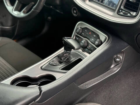 2021 Dodge Challenger SXT