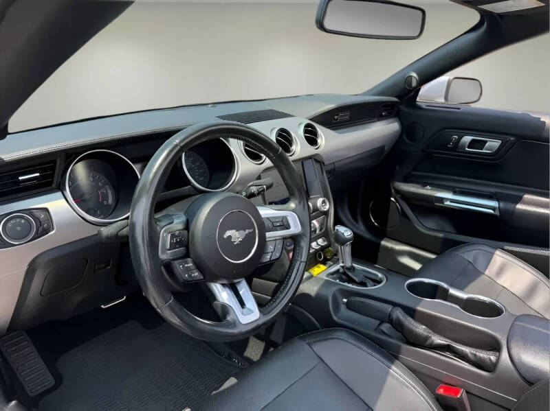 2020 Ford Mustang EcoBoost Premium