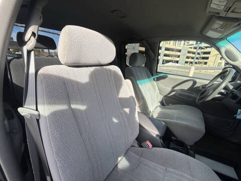 2002 Toyota Tundra SR5 V8