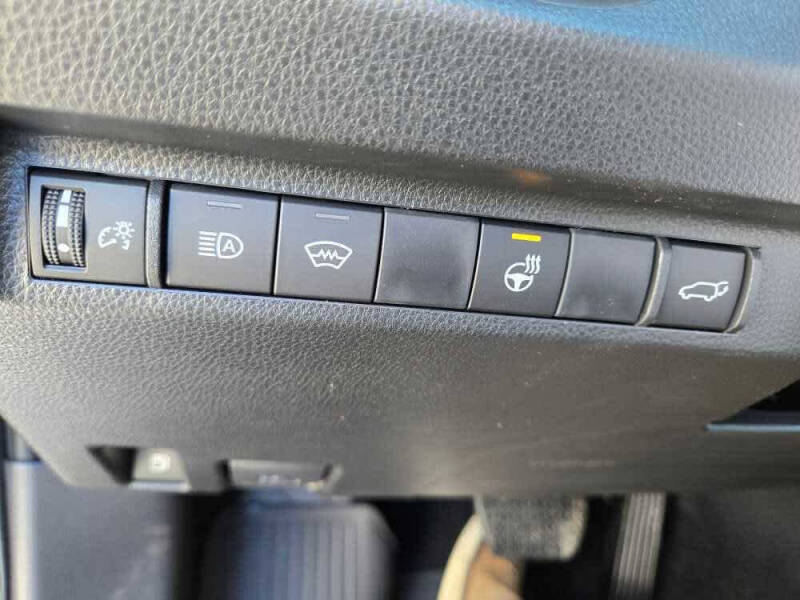 2025 Toyota RAV4 Plug-in Hybrid SE