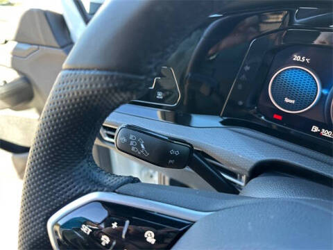 2023 Volkswagen Golf GTI SE