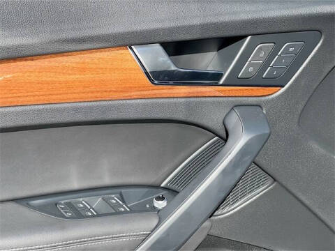 2021 Audi Q5 quattro Prestige 45 TFSI