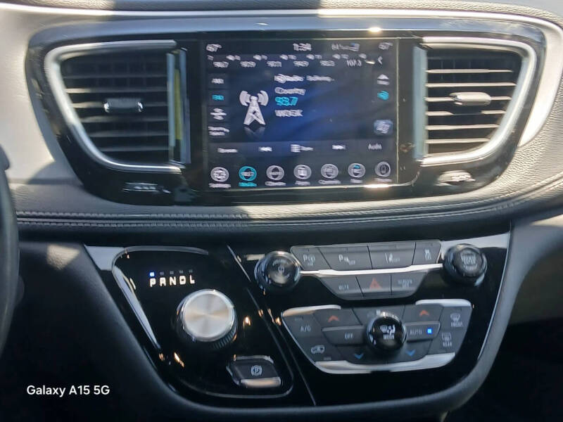 2019 Chrysler Pacifica Hybrid