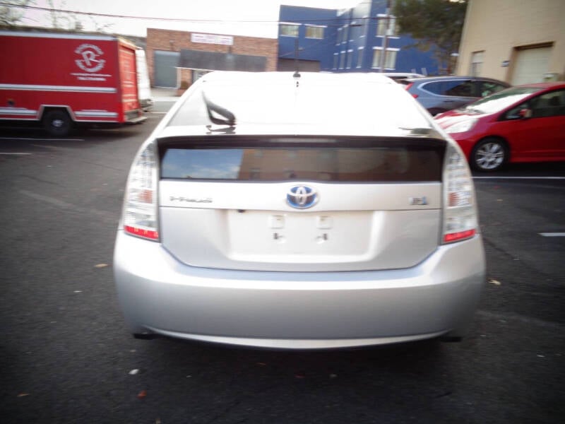 2010 Toyota Prius IV photo 6