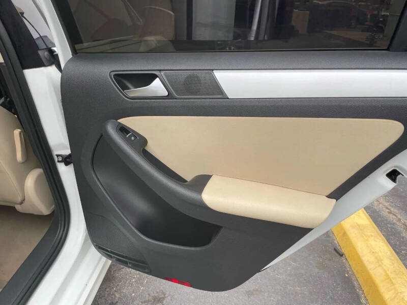 2014 Volkswagen Jetta SE