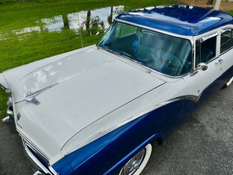 1955 Ford Fairlane