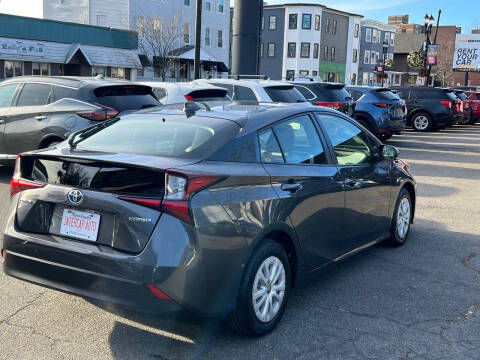 2022 Toyota Prius LE