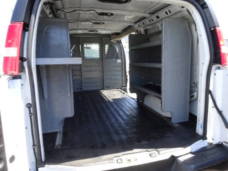 2017 Chevrolet Express 2500