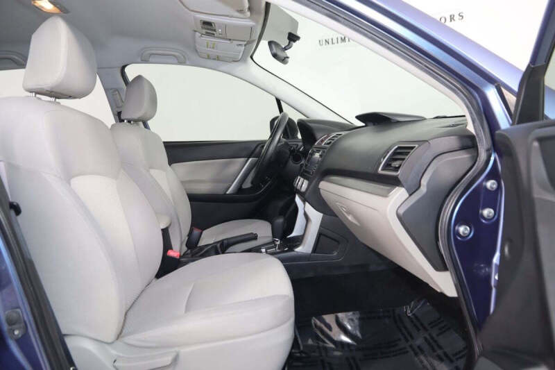 2016 Subaru Forester 2.5i