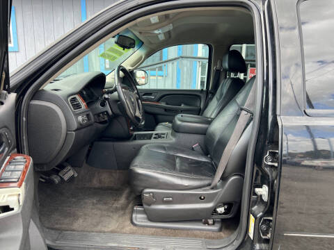 2012 Chevrolet Suburban LT