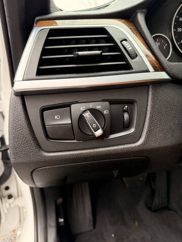 2016 BMW 3 Series 328i xDrive