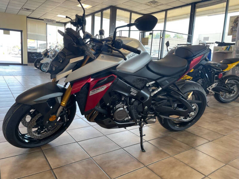 2024 Suzuki GSX-S1000