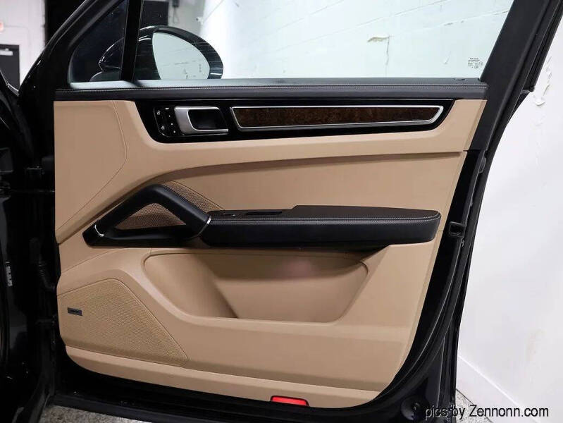 2019 Porsche Cayenne S