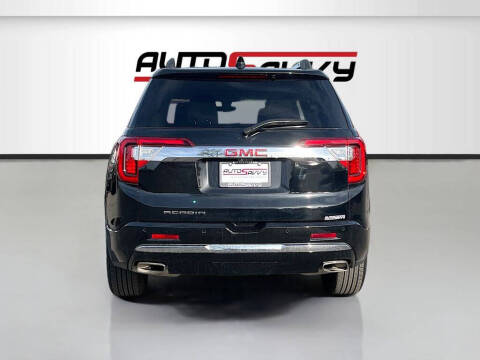 2023 GMC Acadia Denali