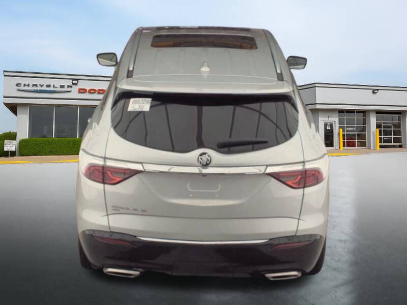 2022 Buick Enclave Essence