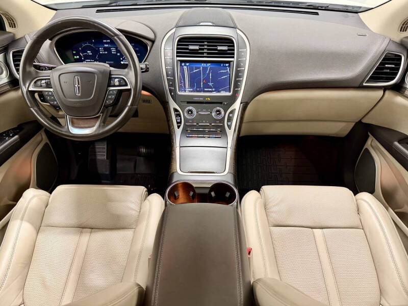 2020 Lincoln Nautilus Reserve