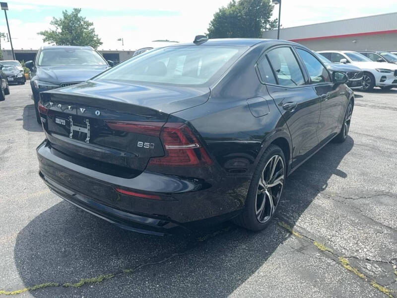 2025 Volvo S60 B5 Core