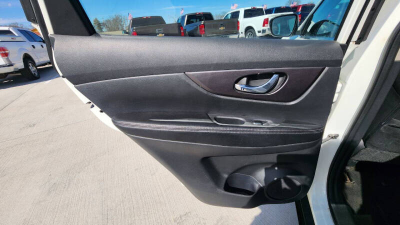 2016 Nissan Rogue S