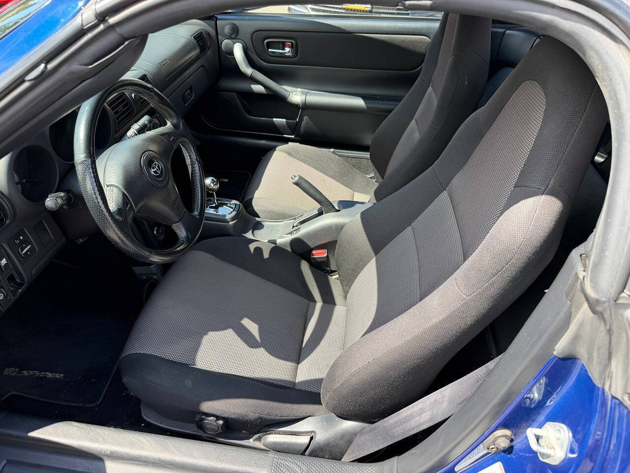 2002 Toyota MR2 Spyder 4