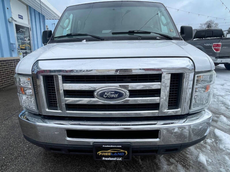 2011 Ford E-Series E-350 SD XLT