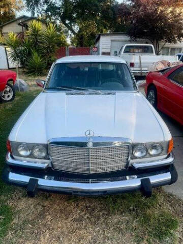 1976 Mercedes-Benz 450-Class