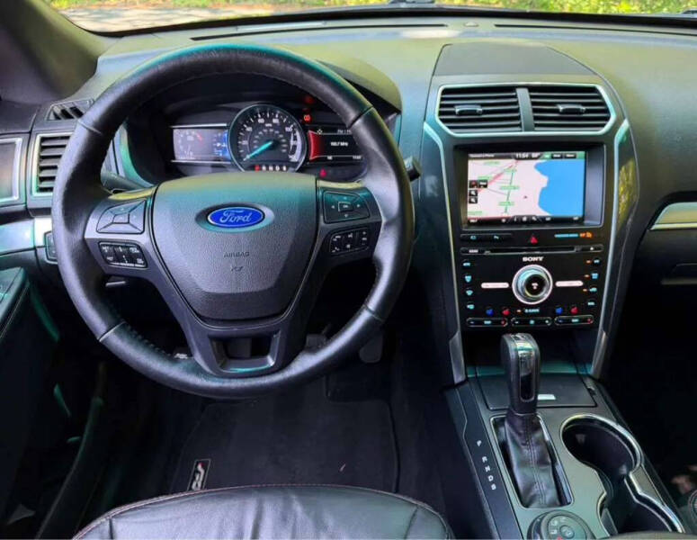 2016 Ford Explorer Sport