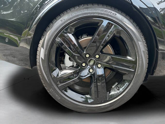 2025 Land Rover Discovery P300 Dynamic SE